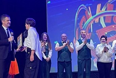 Депутаты в школе КВН